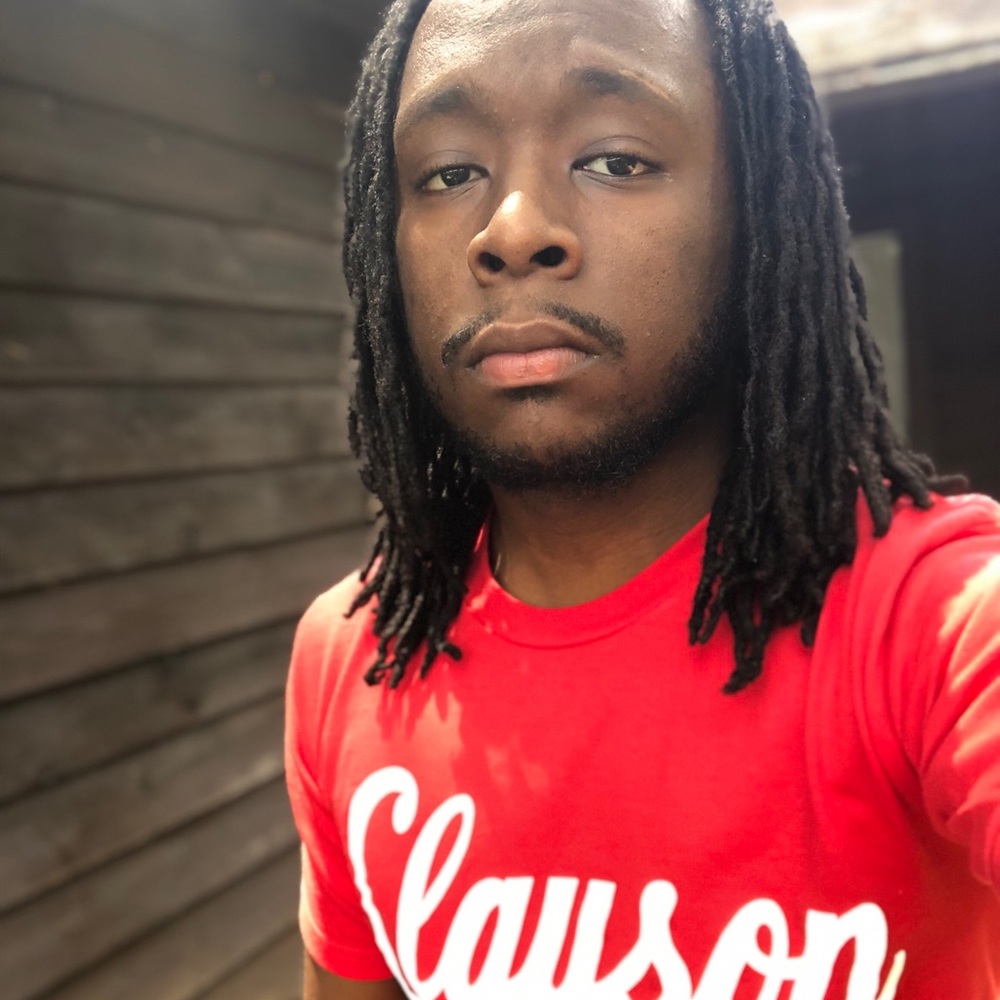 Meet your Posher, Derrick